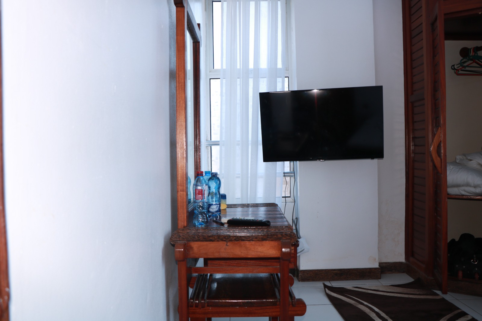 Twin bed vacation apartment in Pirates Beach. Affordable furnished Hotel for vacation in Mombasa | Zuru Life Africa