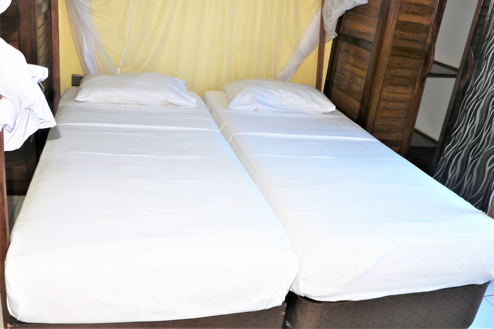 Beach front 2bedroom vacation apartment in Mombasa. Affordable furnished Hotel for vacation in Mombasa | Zuru Life Africa