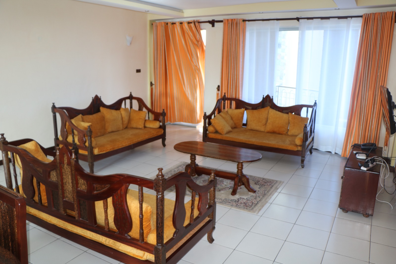 Family suite 2-bedrooom apartment in Mombasa Pirat. Affordable furnished Apartment for vacation in Mombasa | Zuru Life Africa